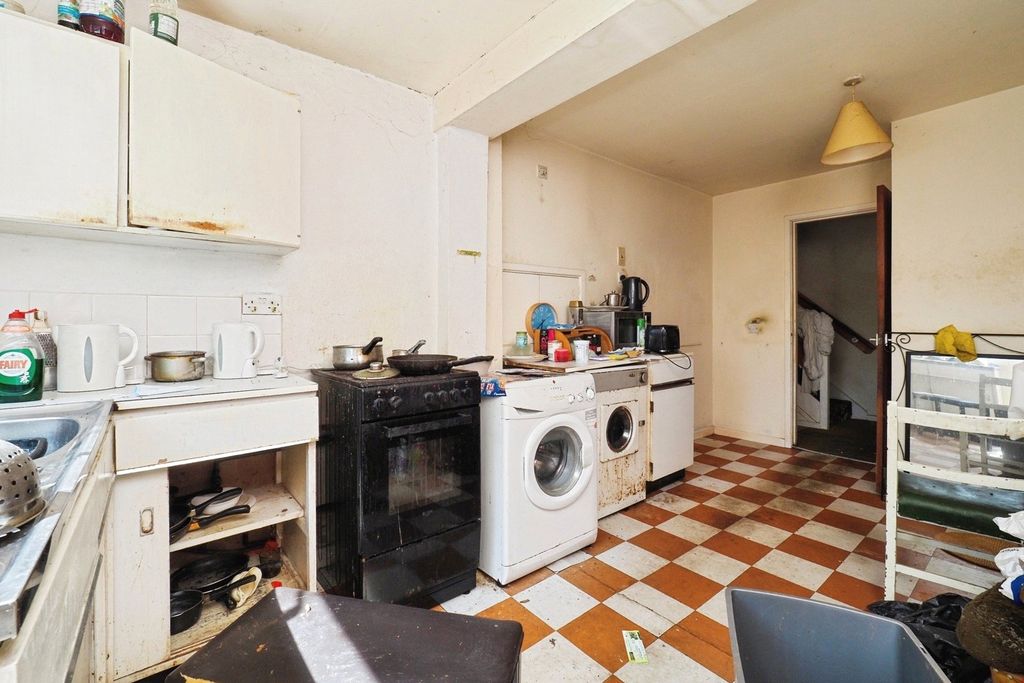 Property photo 2 of 16 Pbox-Img.Jpg