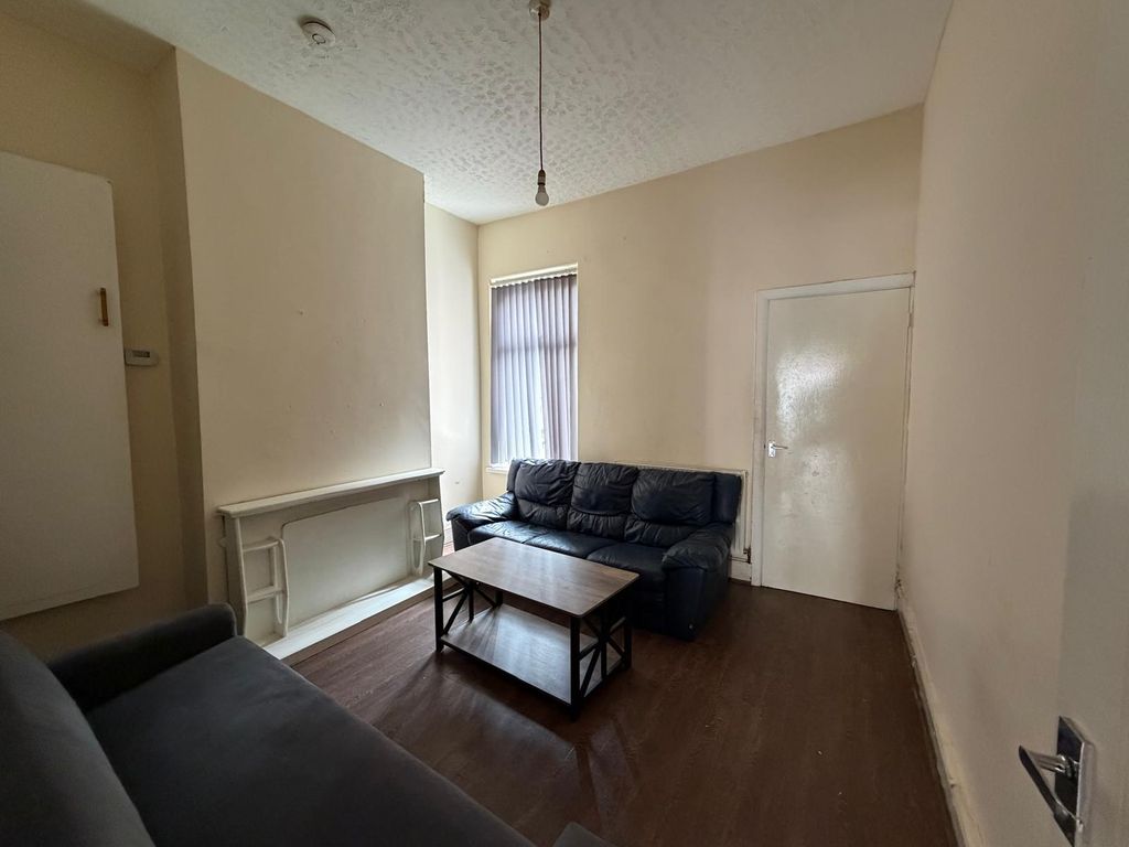 Property photo 3 of 9 Image