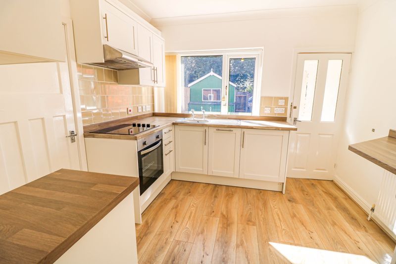 Property photo 3 of 9 Photo 2