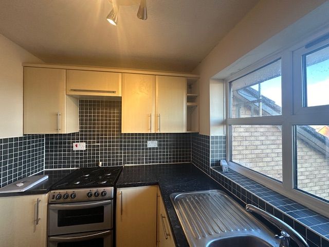 Property photo 2 of 12 Image