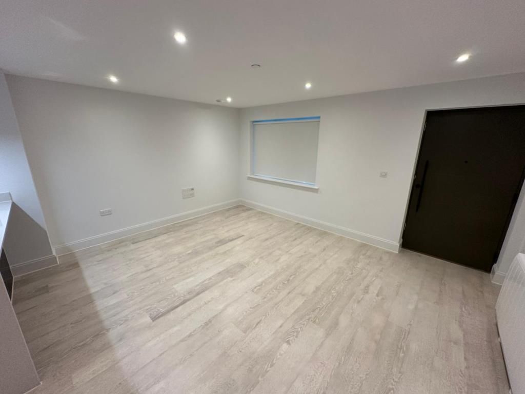 Property photo 2 of 8 Reception Room