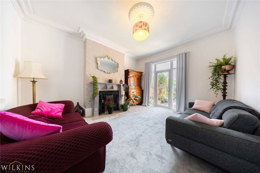 Property photo 2 of 63 Picture No. 72