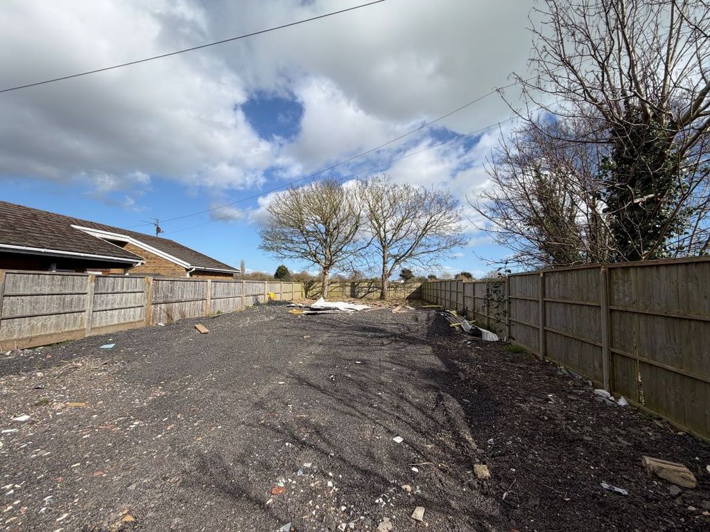 Property photo 3 of 4