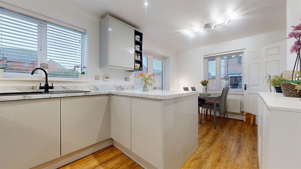 Property photo 3 of 26 01252026_201927.Jpg