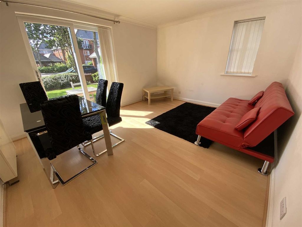 Property photo 2 of 9