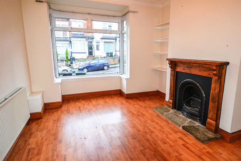Property photo 3 of 9 1.Jpg