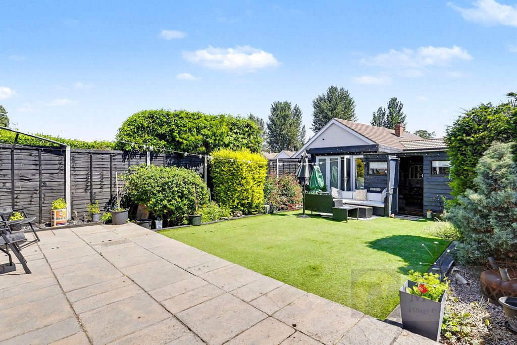 Property photo 3 of 40