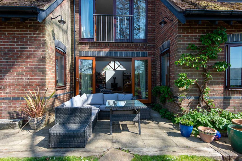 Property photo 3 of 57