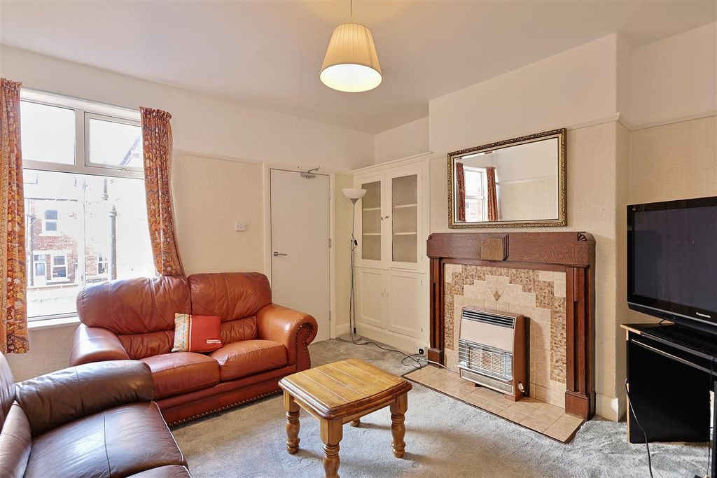 Property photo 3 of 7 2084Ebbb-F5C2-46Bc-85A9-5E8B7E0Fcf49_1_201_A.Jpeg