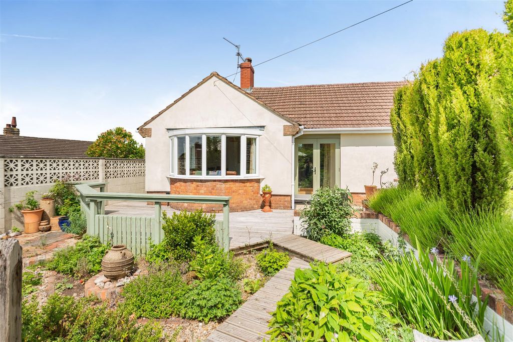 Property photo 1 of 35