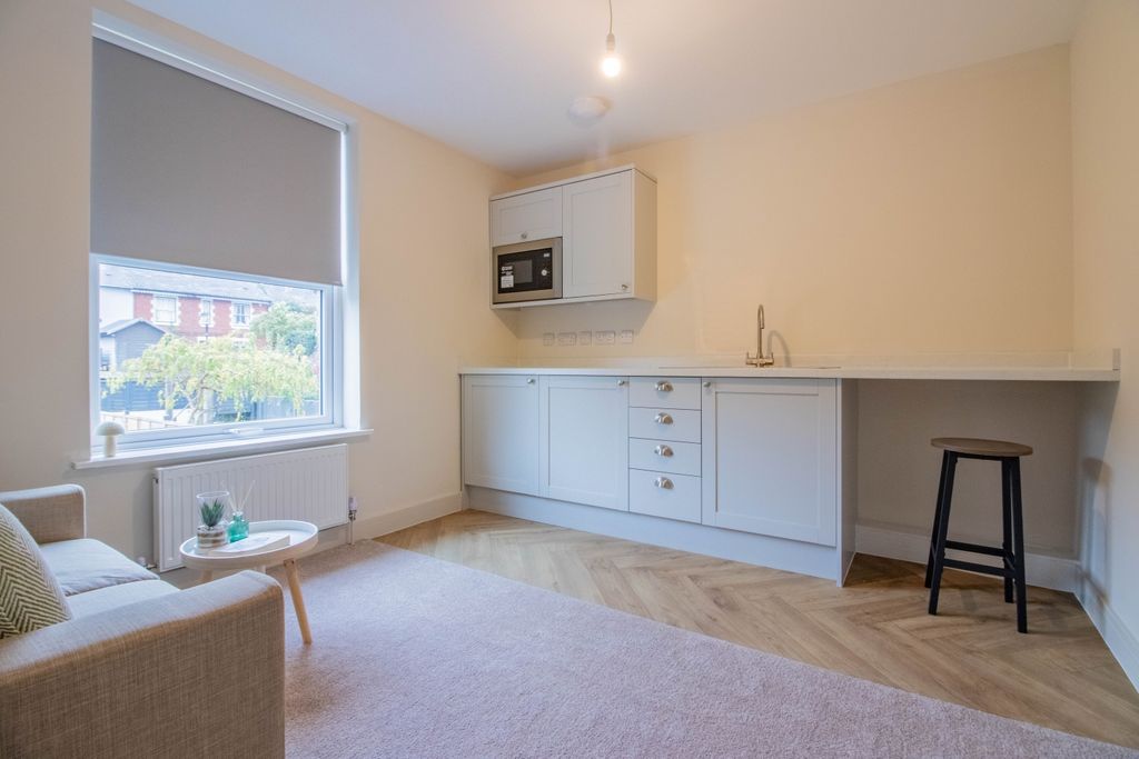 Property photo 2 of 16 E-4