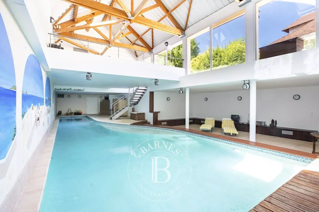 Property photo 1 of 21