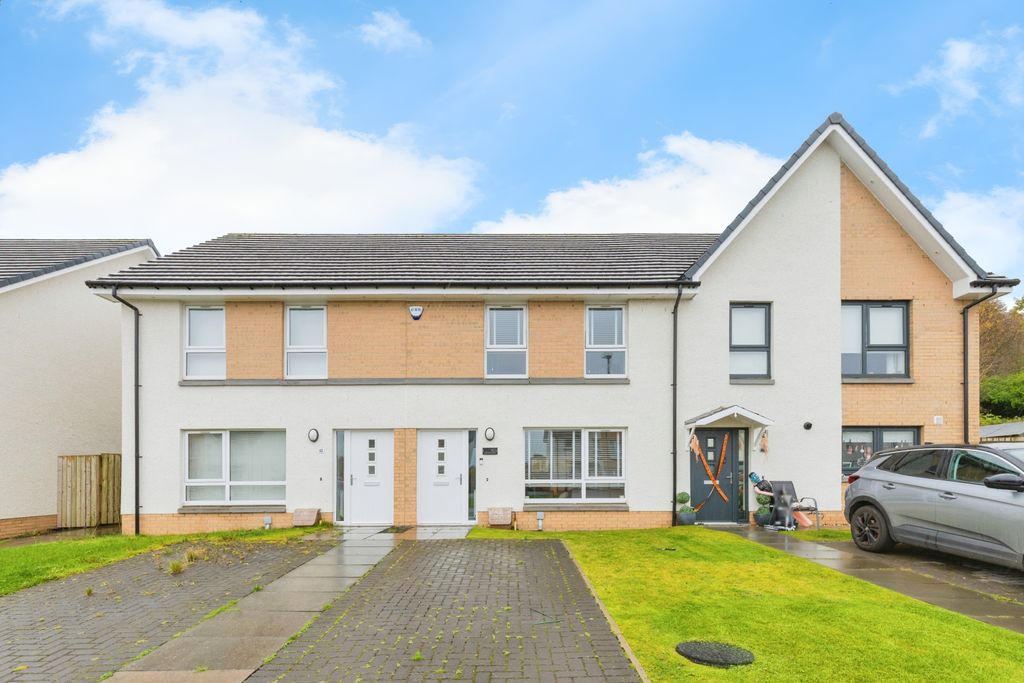 Property photo 1 of 15 Front