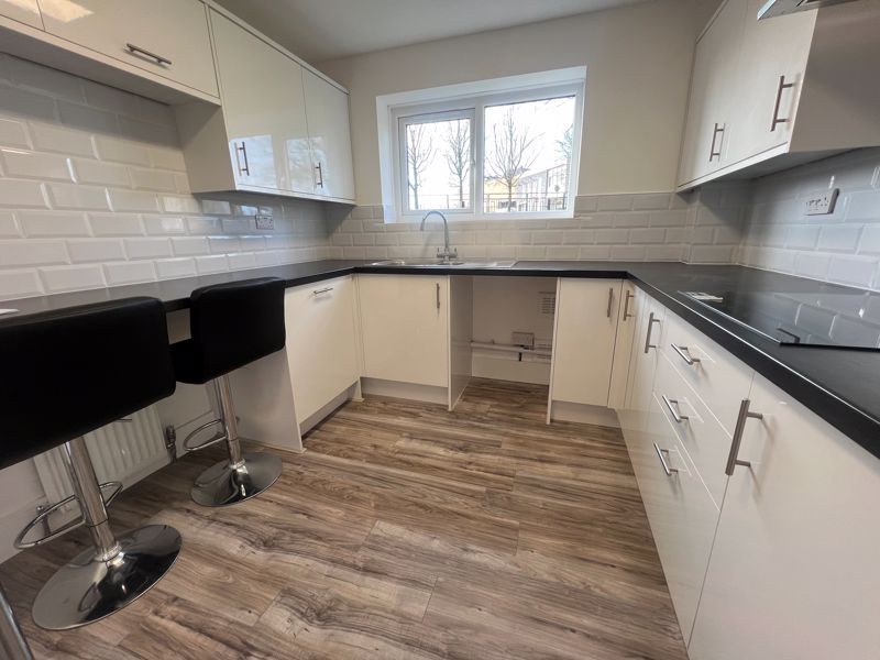 Property photo 1 of 13 Photo 14