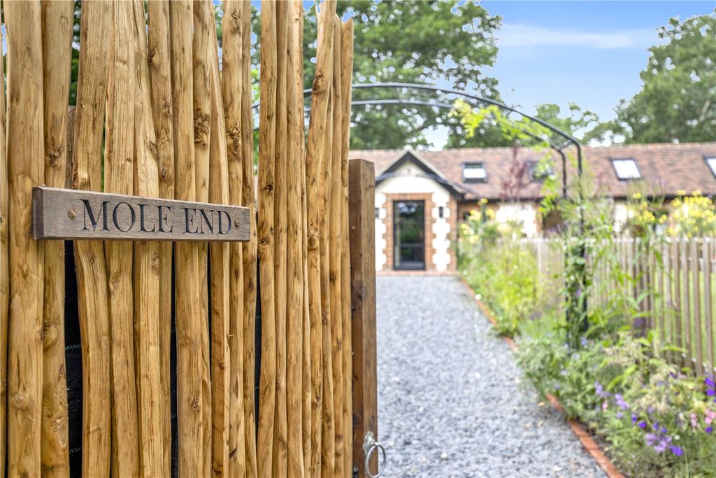 Property photo 3 of 33 Picture No. 39