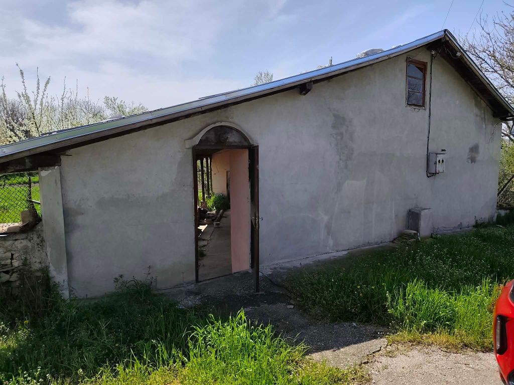 Property photo 1 of 6