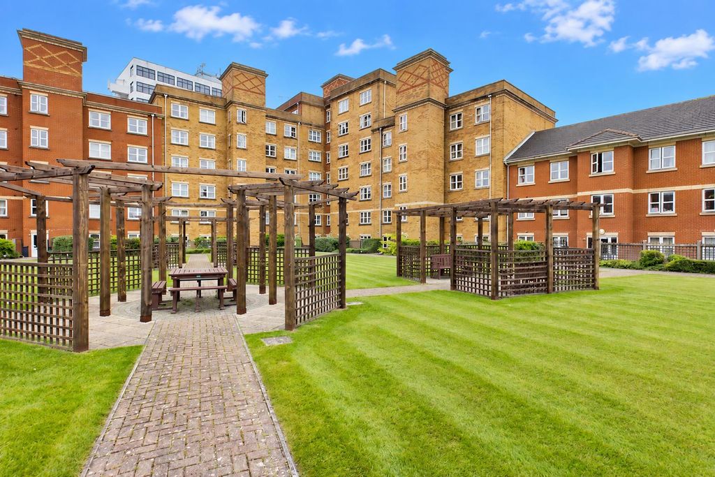 Property photo 1 of 16 External Building