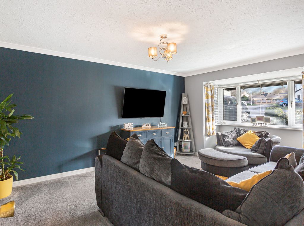 Property photo 2 of 30