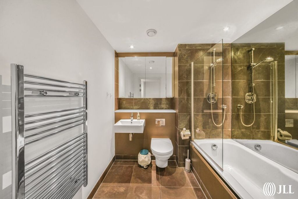 Property photo 3 of 16 Dsc_2367_High