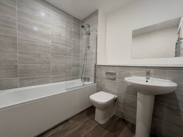 Property photo 3 of 4