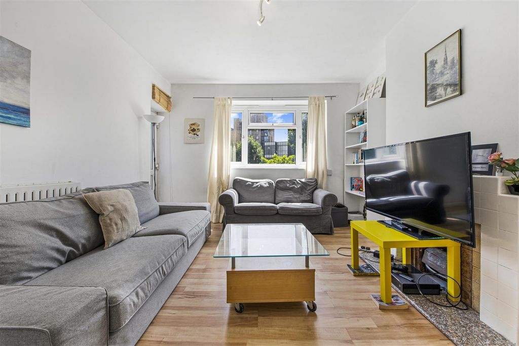 Property photo 1 of 18 And_4799.Jpg