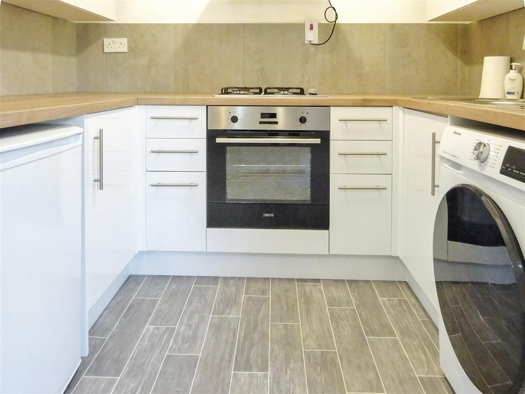 Property photo 2 of 9 Dsc04494.Jpg