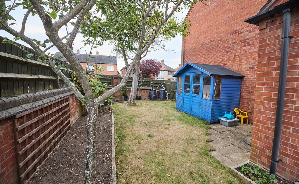 Property photo 3 of 12 Hinckley Rd Bb 9.Jpg