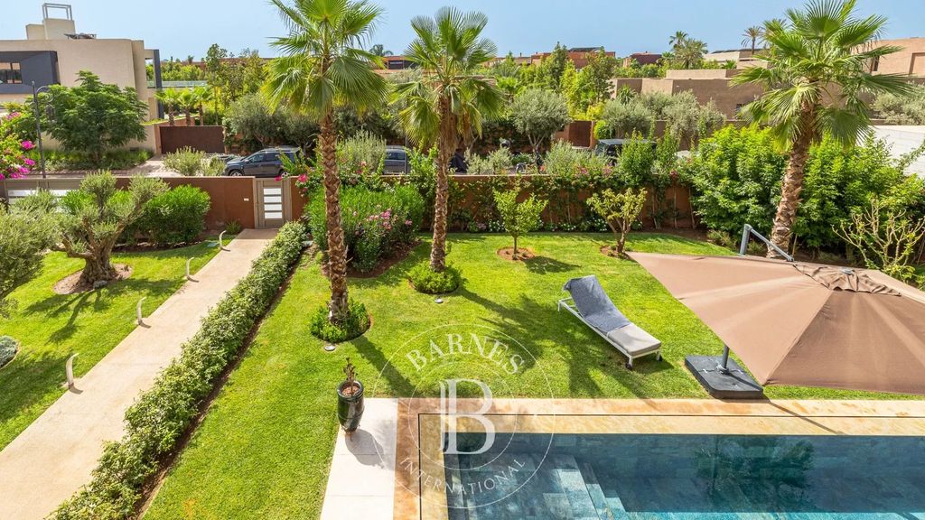 Property photo 3 of 47