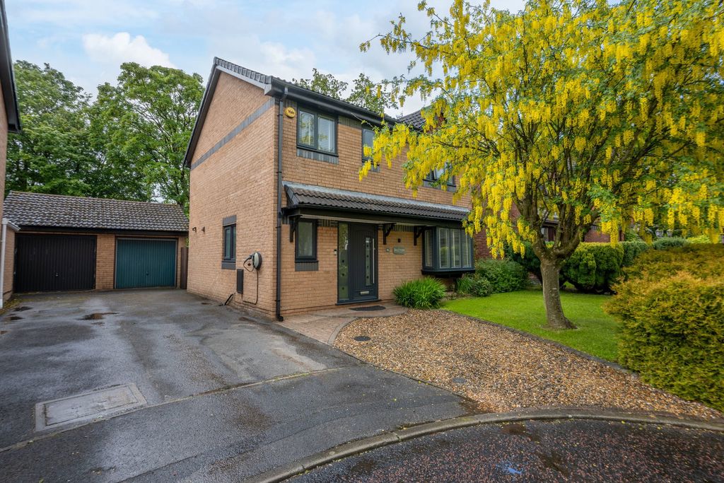 Property photo 1 of 25