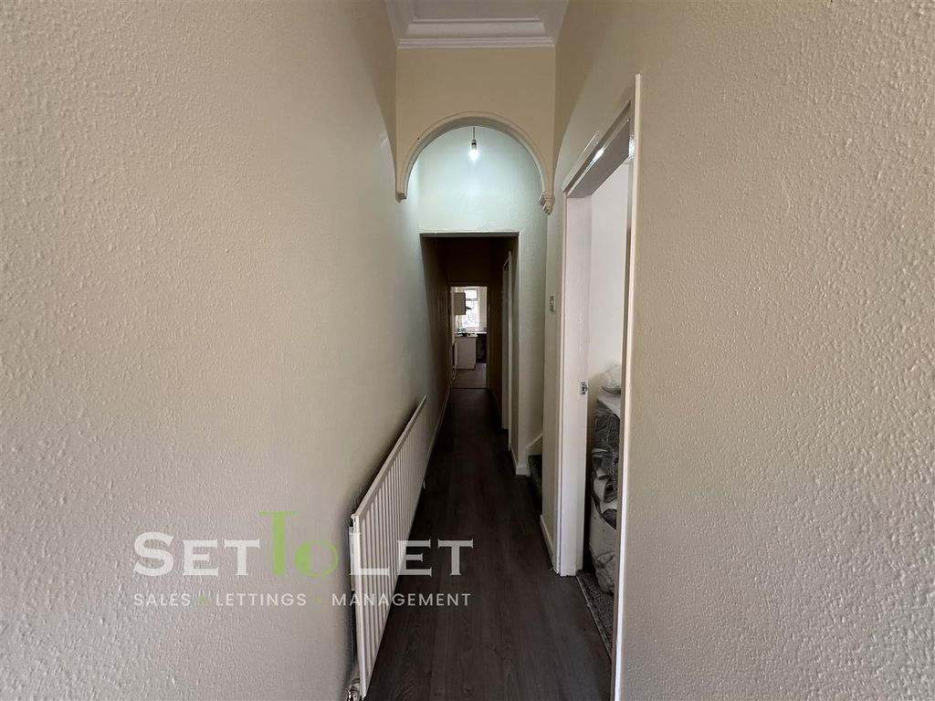 Property photo 2 of 12 Img_5422.Jpg