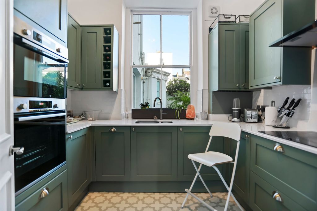 Property photo 3 of 23