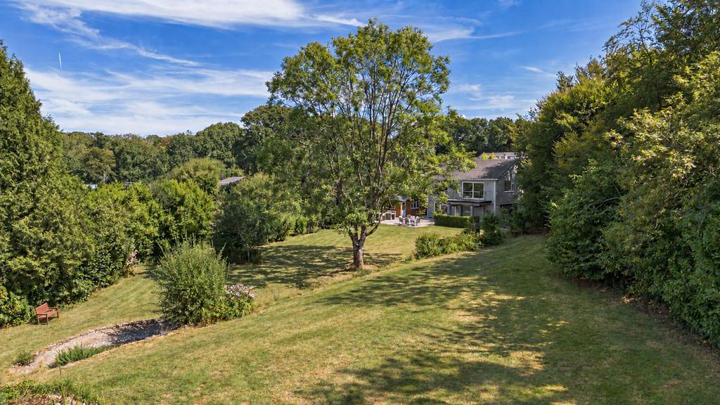 Property photo 2 of 45 House