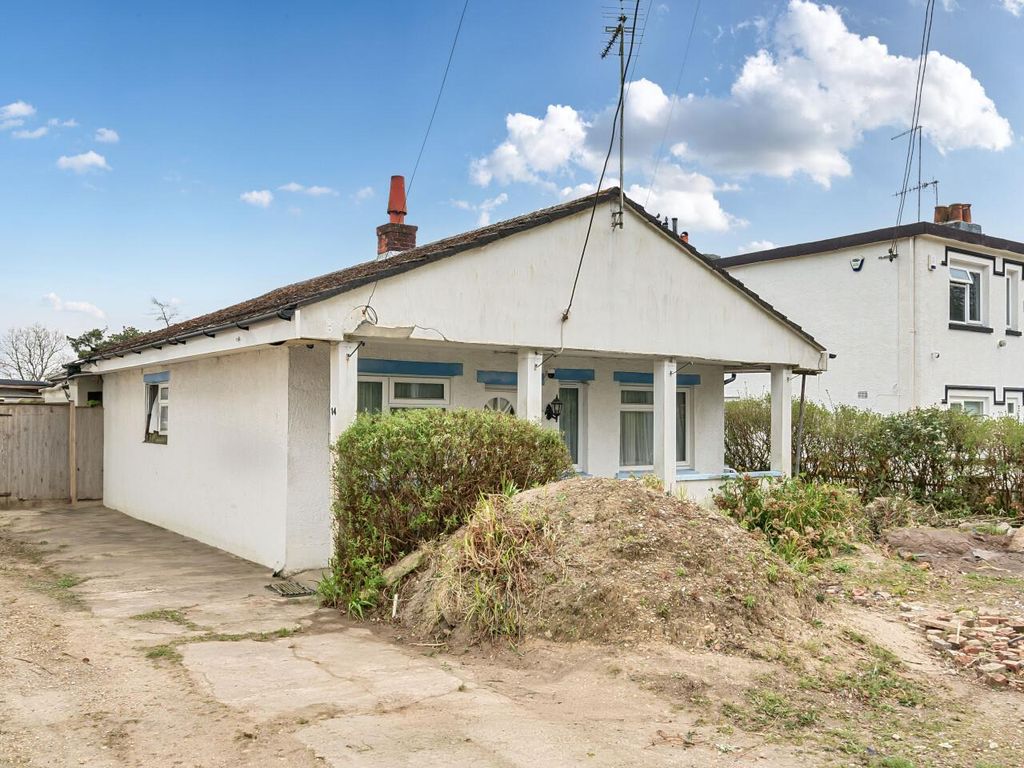 Property photo 1 of 24 Horton Heath.Jpg