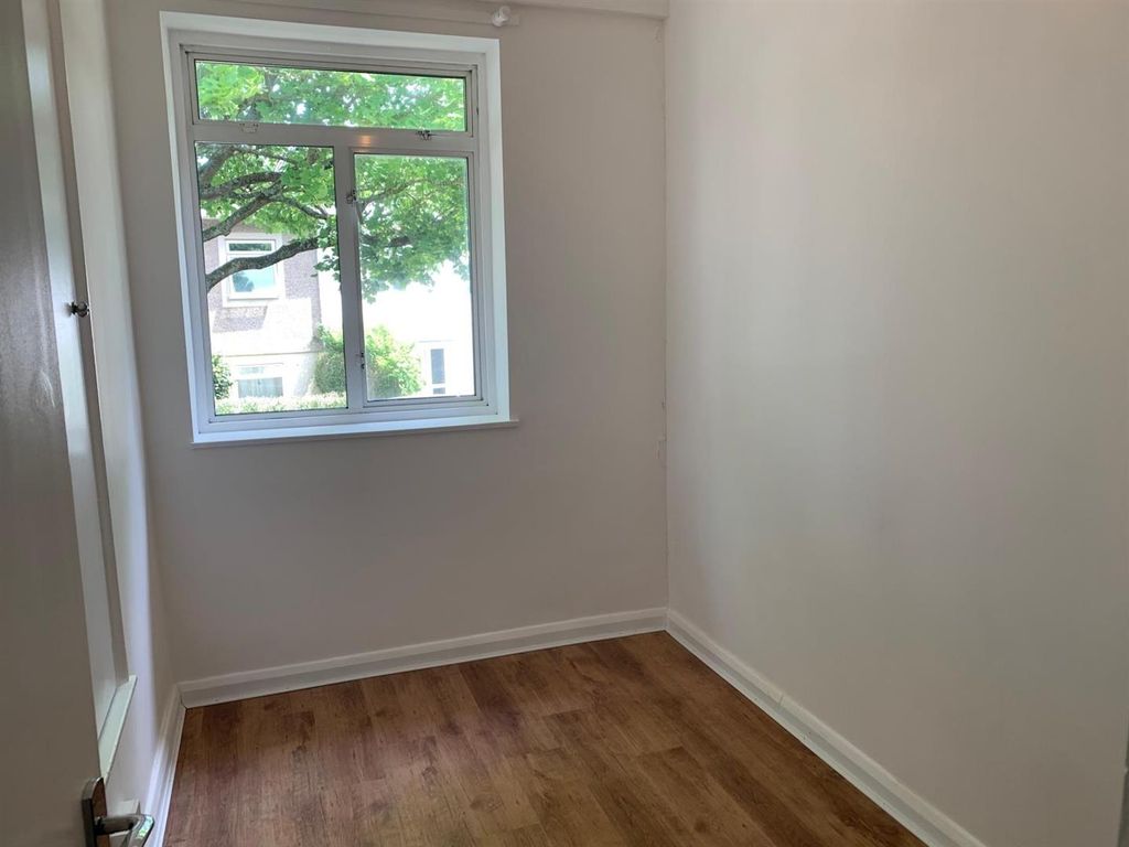 Property photo 2 of 11 A7Fedd44-Ff79-4d23-Aed9-3Fd71c3Bdafb.Jpeg