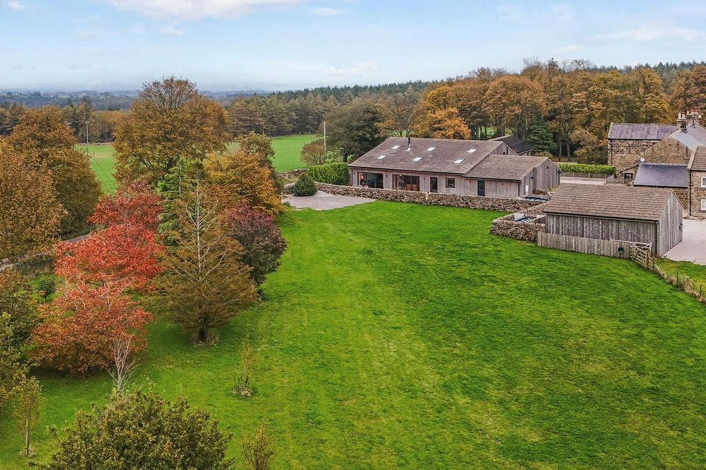 Property photo 1 of 30