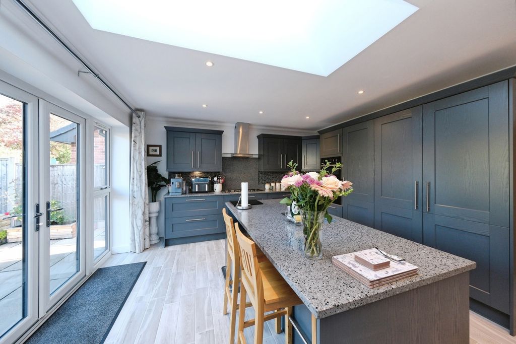 Property photo 2 of 18 Pbox-Img.Jpg