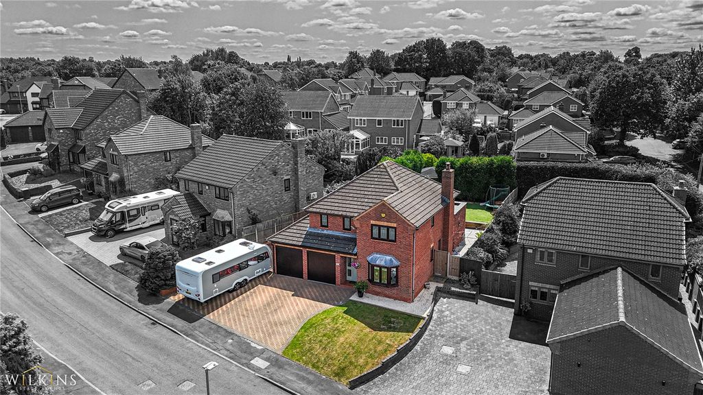 Property photo 1 of 43 Picture No. 05