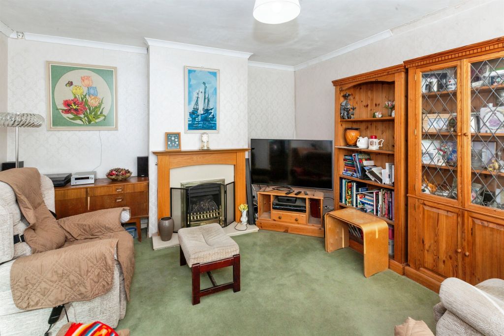 Property photo 3 of 17