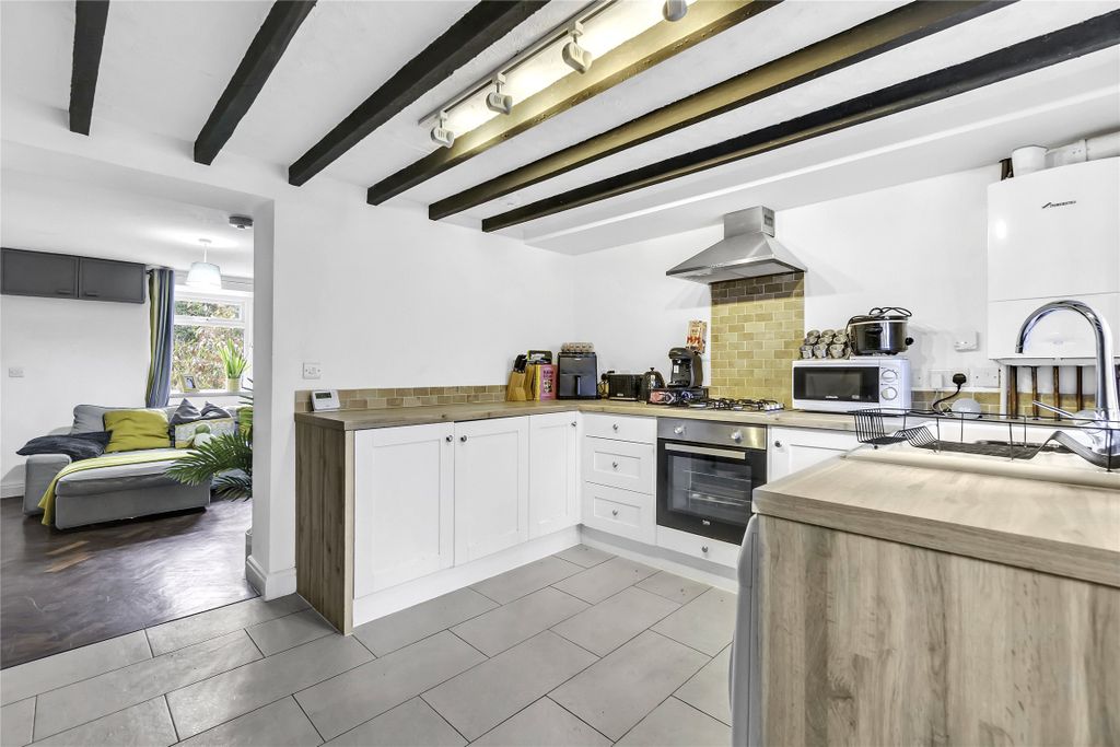 Property photo 3 of 8 Picture No. 06