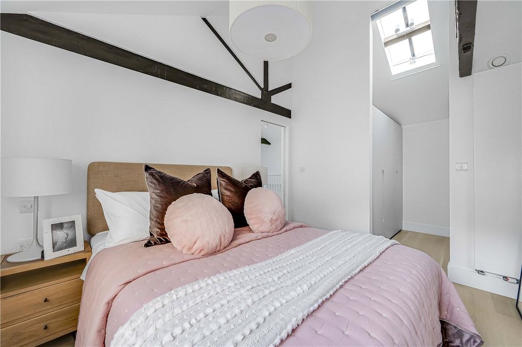 Property photo 3 of 23 Picture No. 29