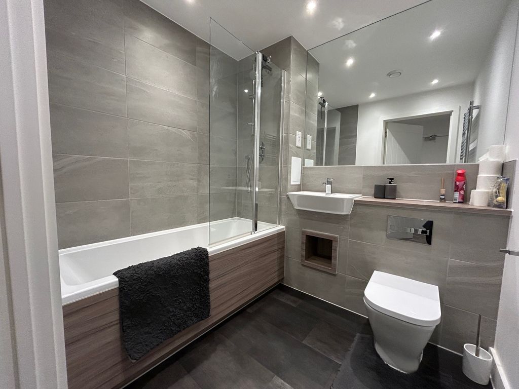 Property photo 3 of 5