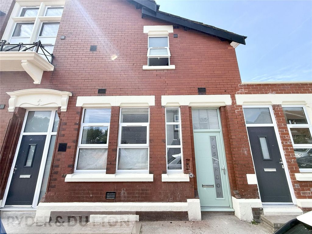 Property photo 1 of 12 Front External