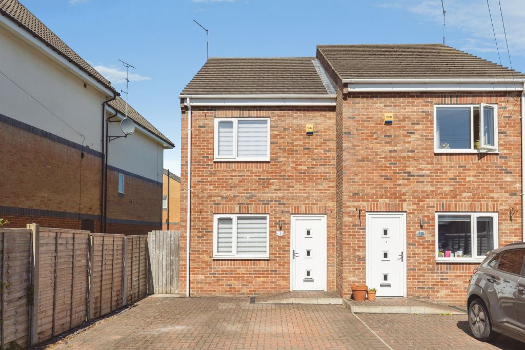 Property photo 1 of 18