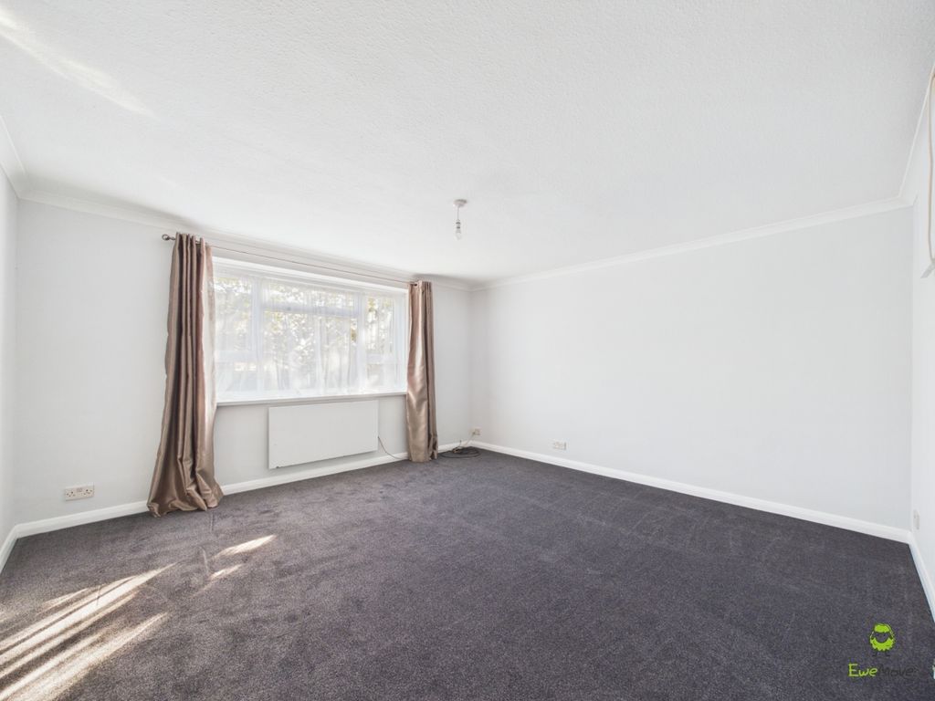 Property photo 2 of 9 Cam02615G0-Pr0277-Still003