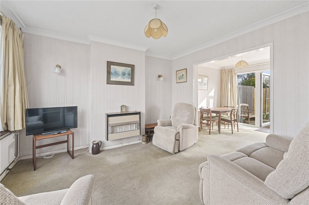 Property photo 3 of 12 Picture No. 32