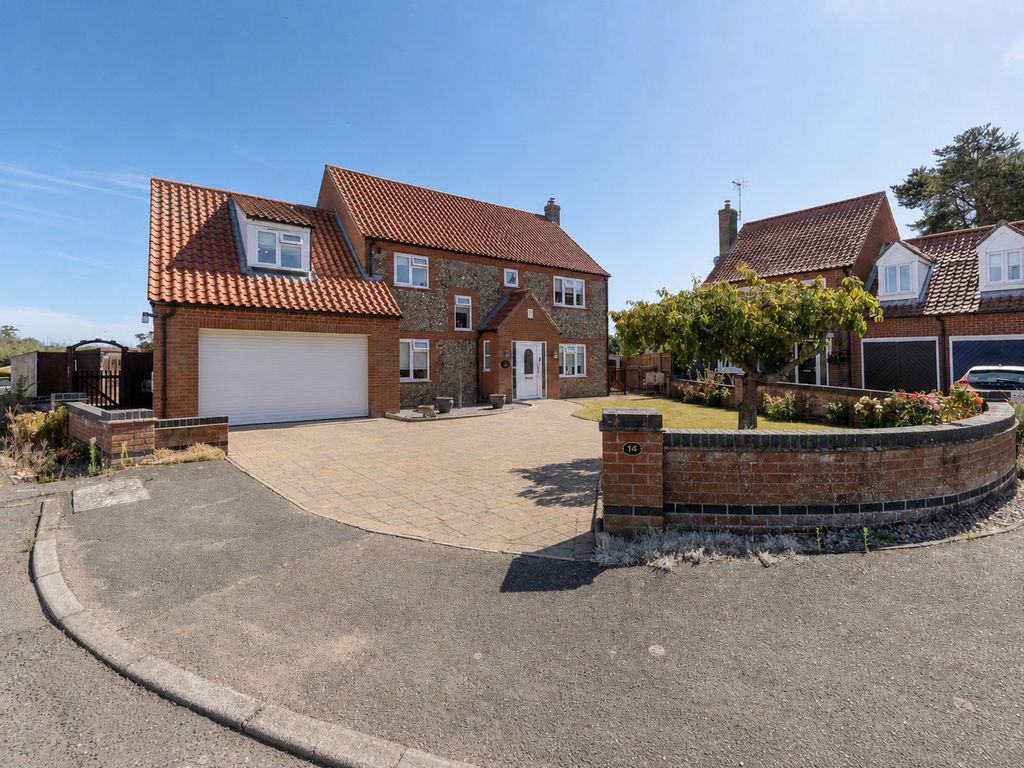 Property photo 1 of 18