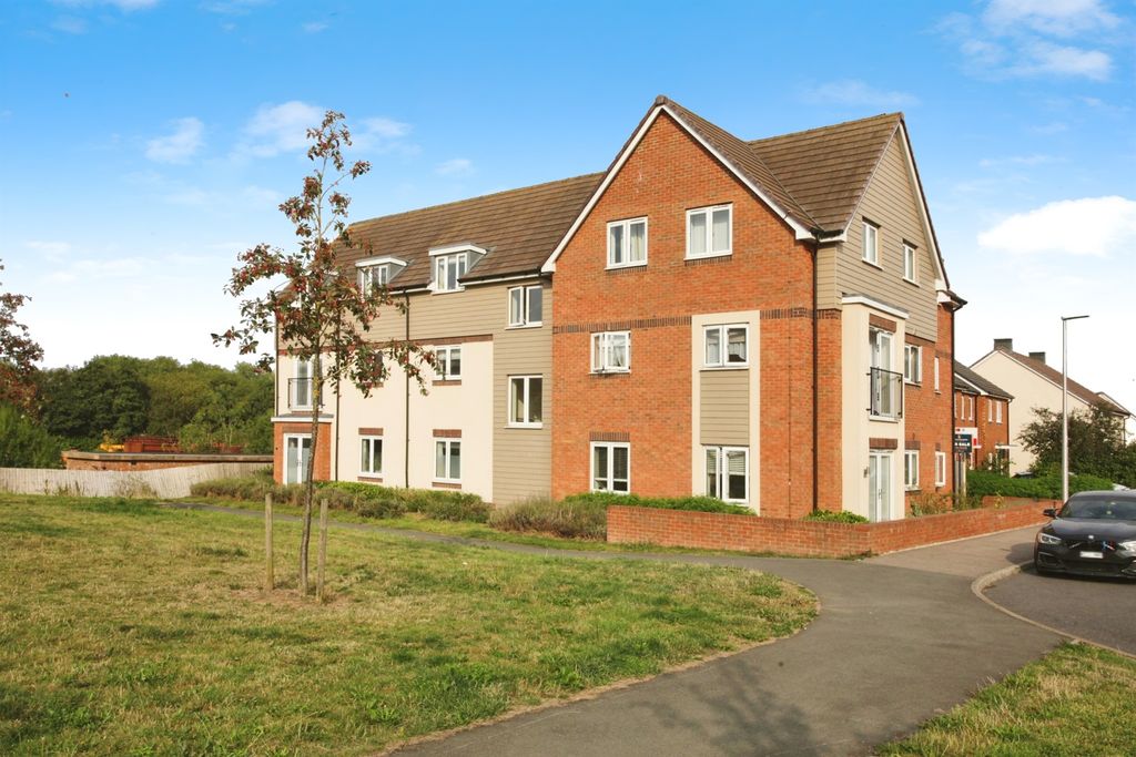 Property photo 3 of 19