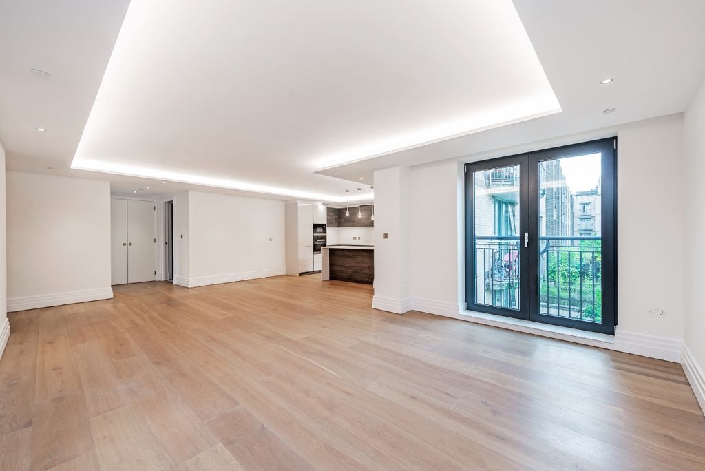 Property photo 2 of 20 Reception