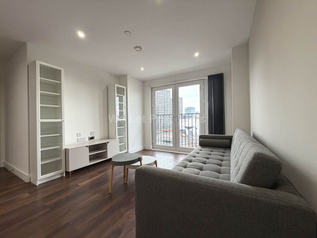 Property photo 2 of 23