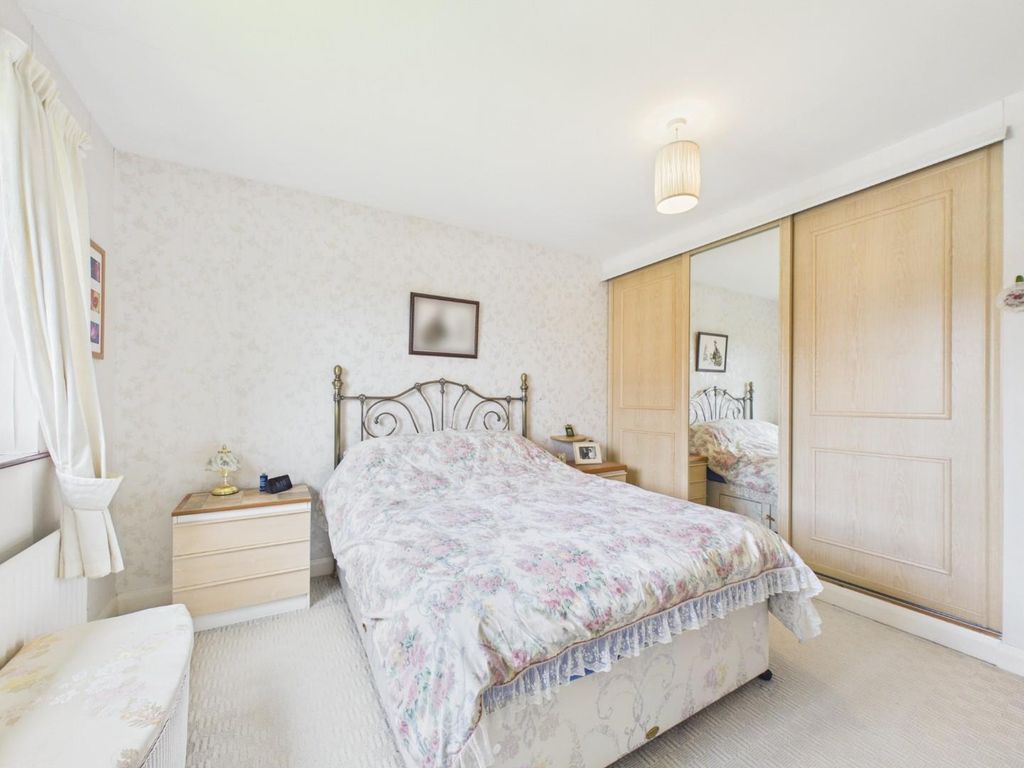 Additional image 16 of 5 bed property for saleDalesway, Eldwick, Bingley BD16